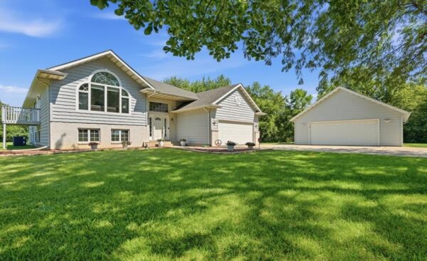 15465 detached garage