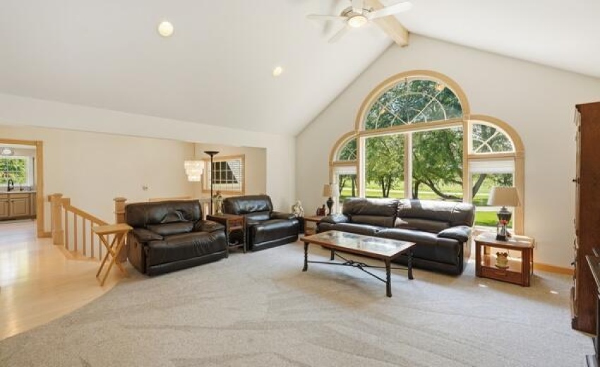 15465 Great room 1