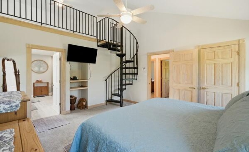 15465 Primary stair