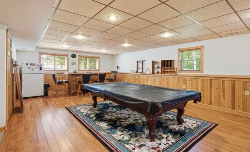 15465 down Living room