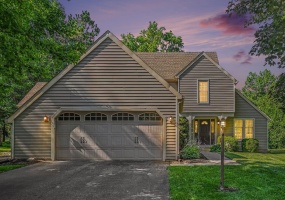 2054 Shawnee Court, Valparaiso, Indiana, 4 Bedrooms Bedrooms, 9 Rooms Rooms,3 BathroomsBathrooms,Residential,For Sale,Shawnee,NRA842065