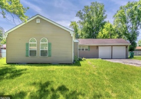 605 53rd Avenue, Merrillville, Indiana, 3 Bedrooms Bedrooms, 13 Rooms Rooms,3 BathroomsBathrooms,Residential,For Sale,53rd,NRA842093