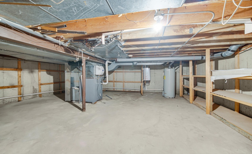 Utility Room/ Storage