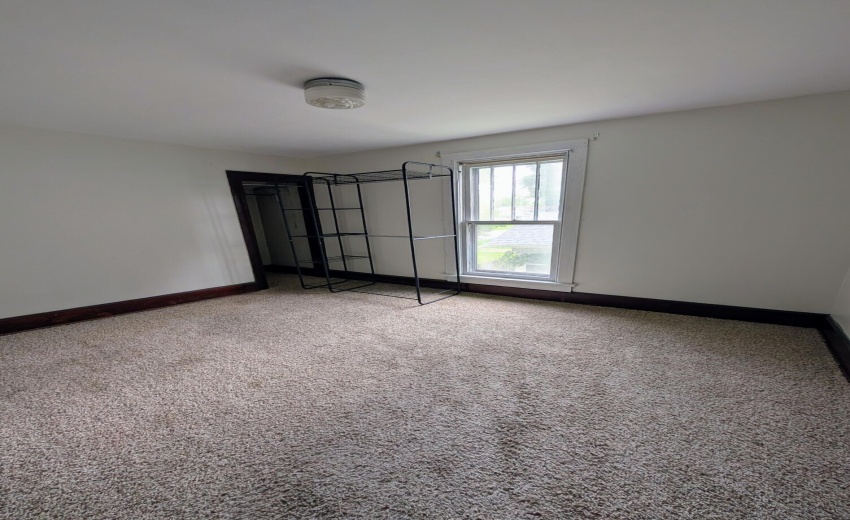724 Garfield bed up2