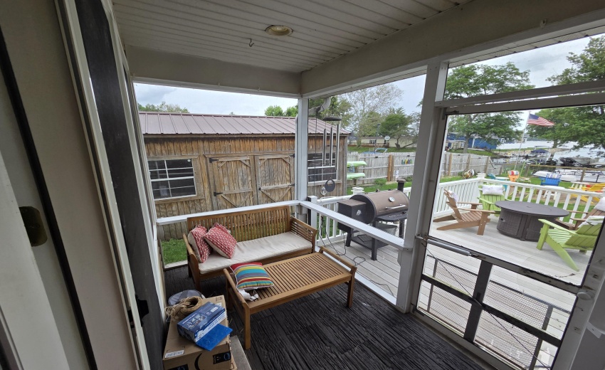 screened porch