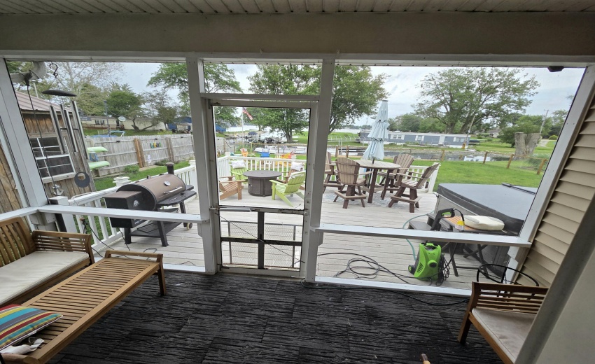 Screened Porch