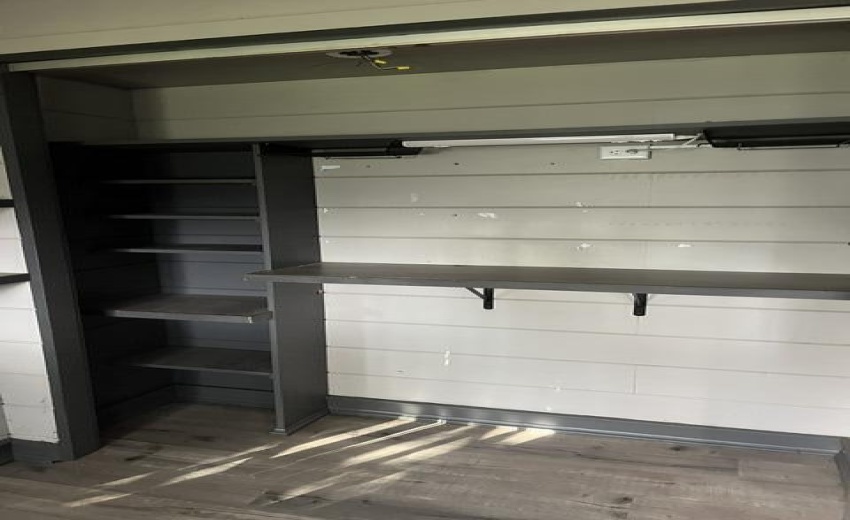 BEDROOM CLOSET