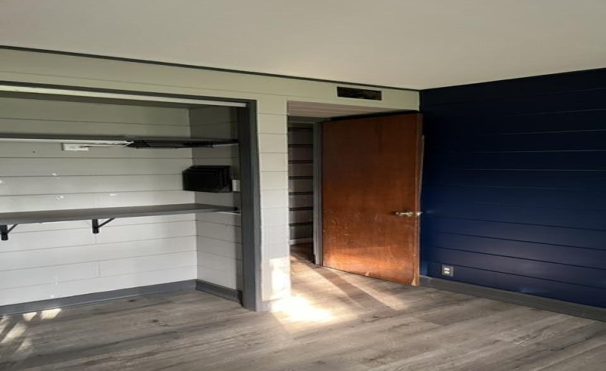 BEDROOM  2