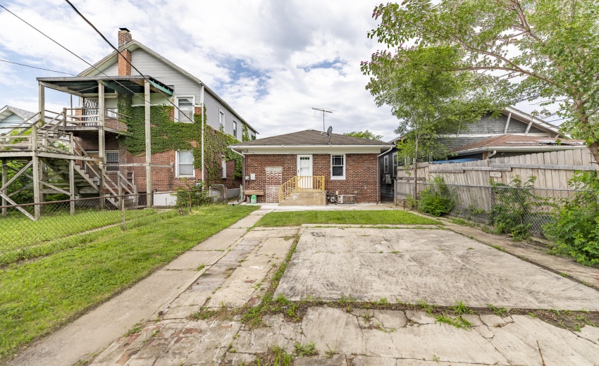 405 Marshall St-4