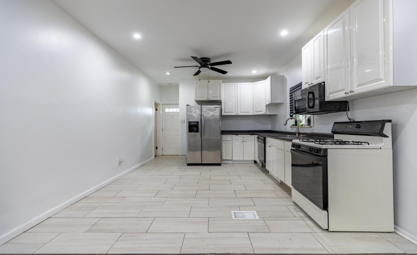 405 Marshall St-10