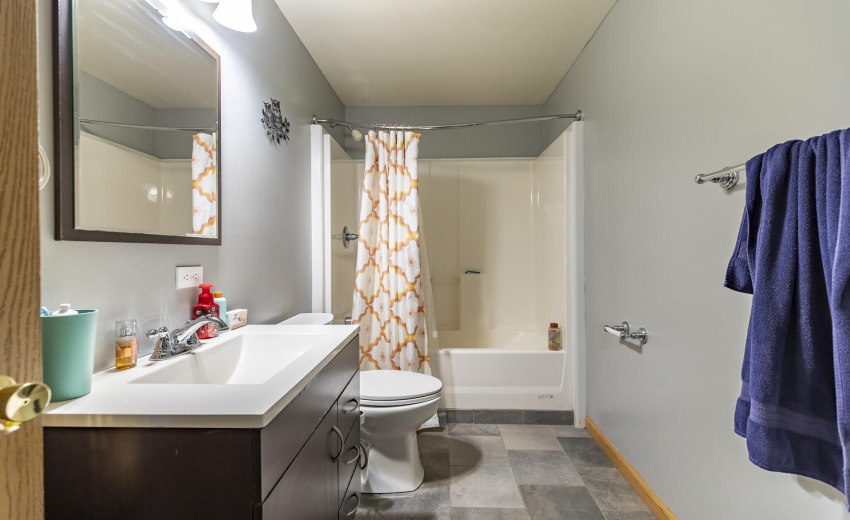 7420 W 92nd Ave-33