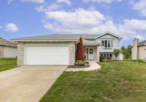 7420 92nd Avenue, Crown Point, Indiana, 5 Bedrooms Bedrooms, 9 Rooms Rooms,3 BathroomsBathrooms,Residential,For Sale,92nd,NRA842272 7420 92nd Avenue, Crown Point, Indiana, 5 Bedrooms Bedrooms, 9 Rooms Rooms,3 BathroomsBathrooms,Residential,For Sale,92nd,NRA842272