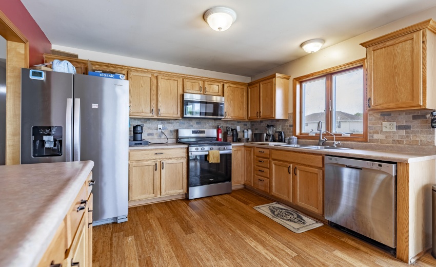 7420 W 92nd Ave-26