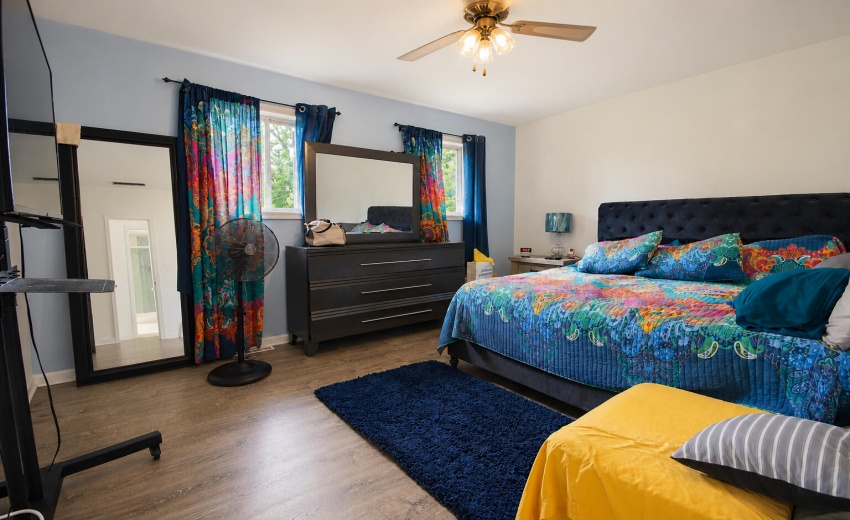 1838 Master bedroom