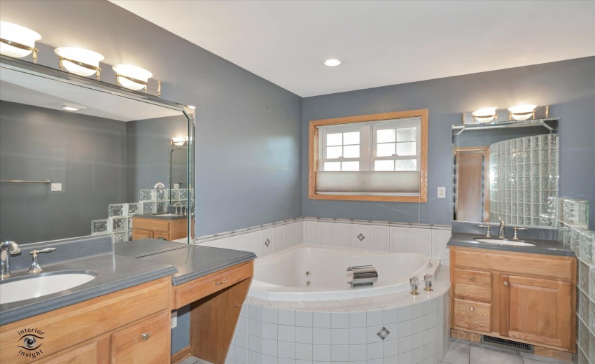 13-Bedroom 1 Bathroom