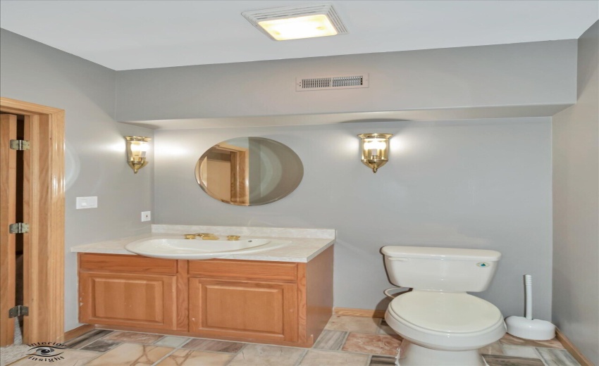23-Bathroom 3