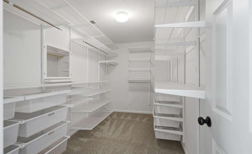 Primary Suite Closet