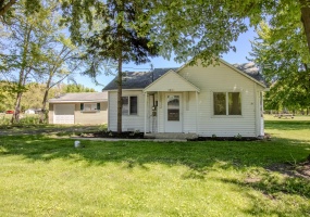 5374 State Road 10, Knox, Indiana, 1 Bedroom Bedrooms, 4 Rooms Rooms,1 BathroomBathrooms,Residential,For Sale,State Road 10,NRA839043 5374 State Road 10, Knox, Indiana, 1 Bedroom Bedrooms, 4 Rooms Rooms,1 BathroomBathrooms,Residential,For Sale,State Road 10,NRA839043
