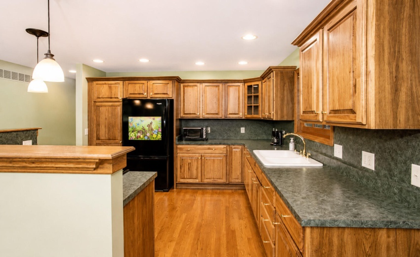 12Kitchen 5