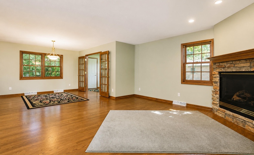 6Living room
