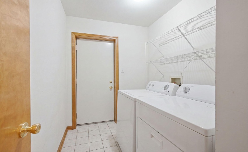 26-web-or-mls-photo_declutter_32e5405d