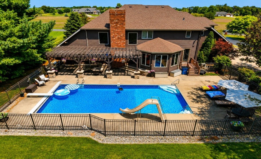 70 Drone Pool Nice