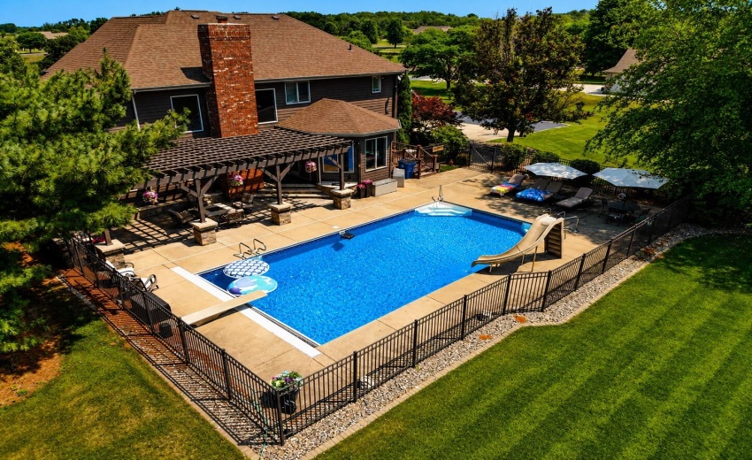 71 Drone Pool Nice 2