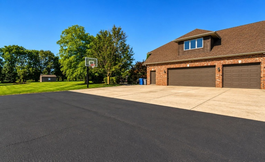 6 Garage