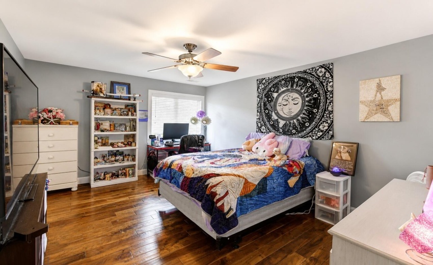 37 Bed 2 Up