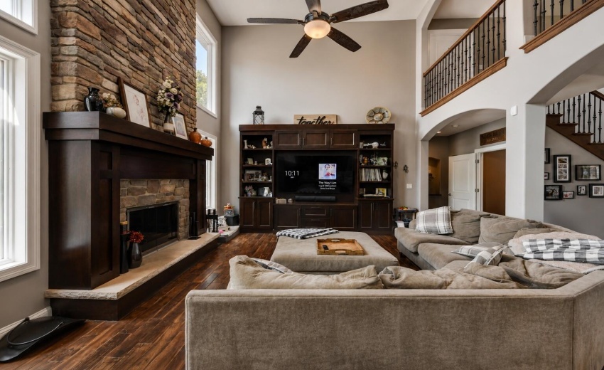 31 Living Room