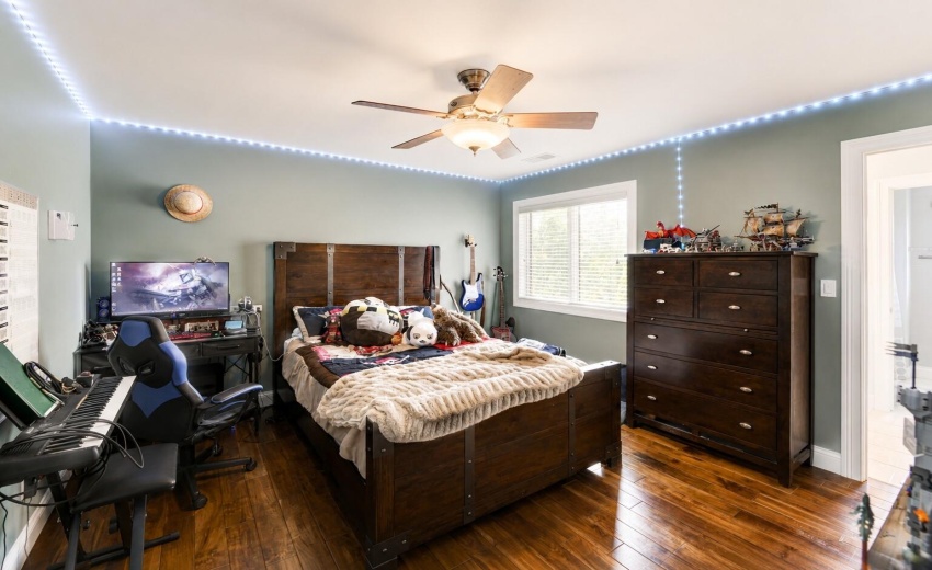 38 Bed 3 Up