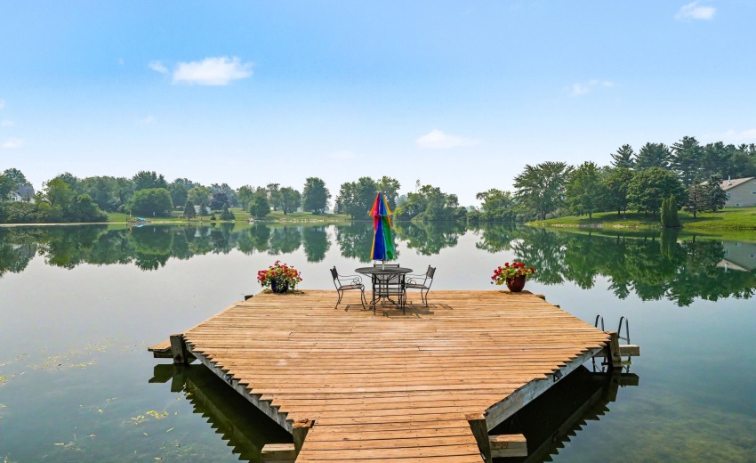 1103 lake and pier