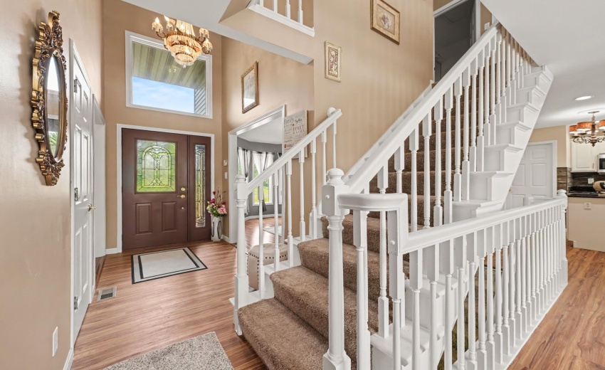 1103 foyer