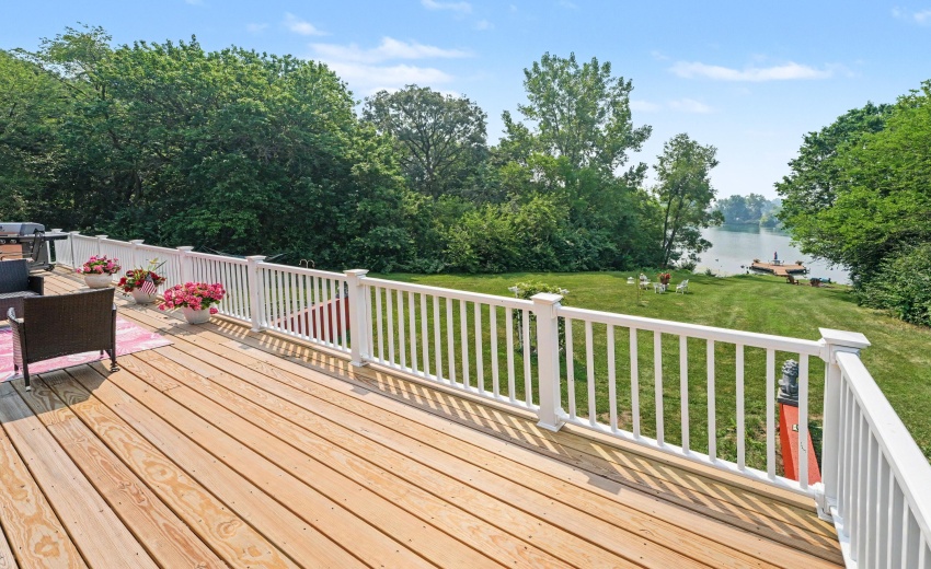 1103 deck 2