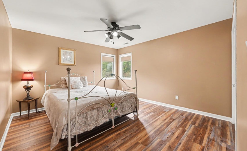 1103 east bedroom