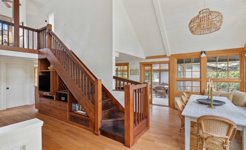 12_14Powhatan_68_Staircase_HiRes