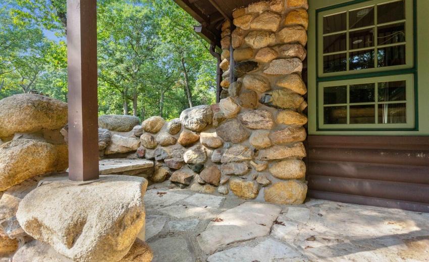 01_14PowhatanDr_65_Porch_HiRes