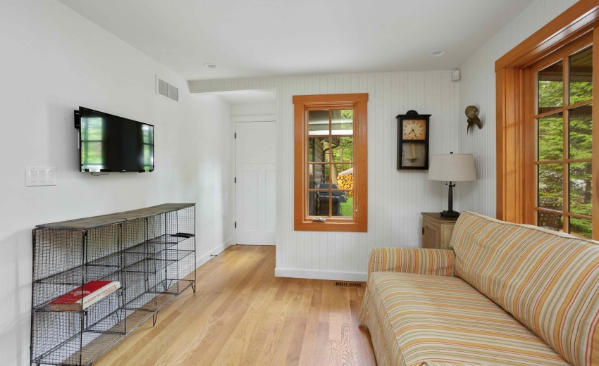 11_14PowhatanDr_3_FamilyRoom_HiRes