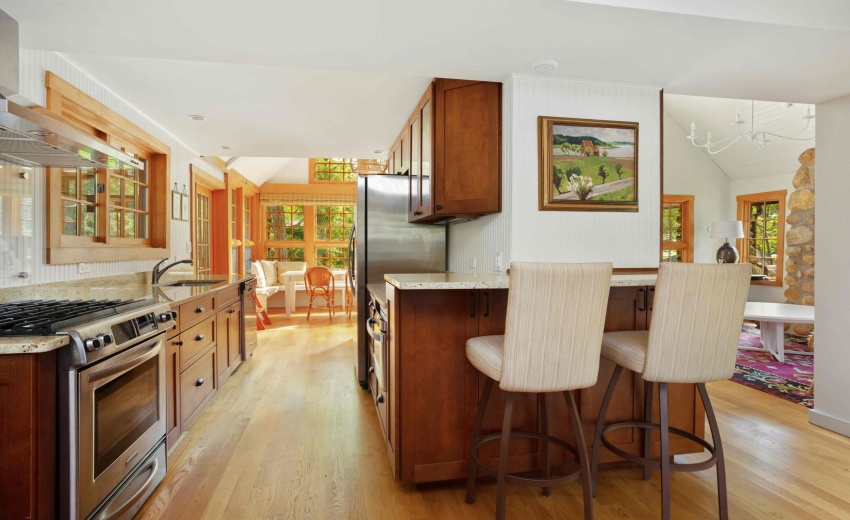 08_14PowhatanDr_177001_Kitchen_HiRes