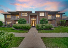 9810 Wildwood Circle, Munster, Indiana, 2 Bedrooms Bedrooms, 6 Rooms Rooms,2 BathroomsBathrooms,Residential,For Sale,Wildwood,NRA842531 9810 Wildwood Circle, Munster, Indiana, 2 Bedrooms Bedrooms, 6 Rooms Rooms,2 BathroomsBathrooms,Residential,For Sale,Wildwood,NRA842531