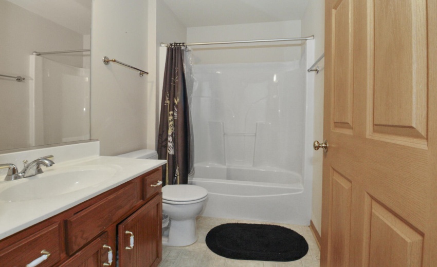 MAIN BATH