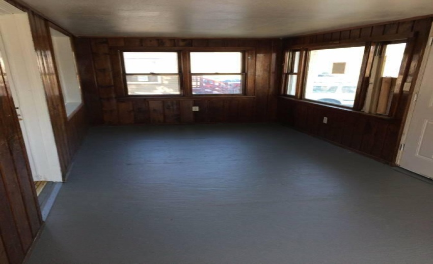 Room (2)