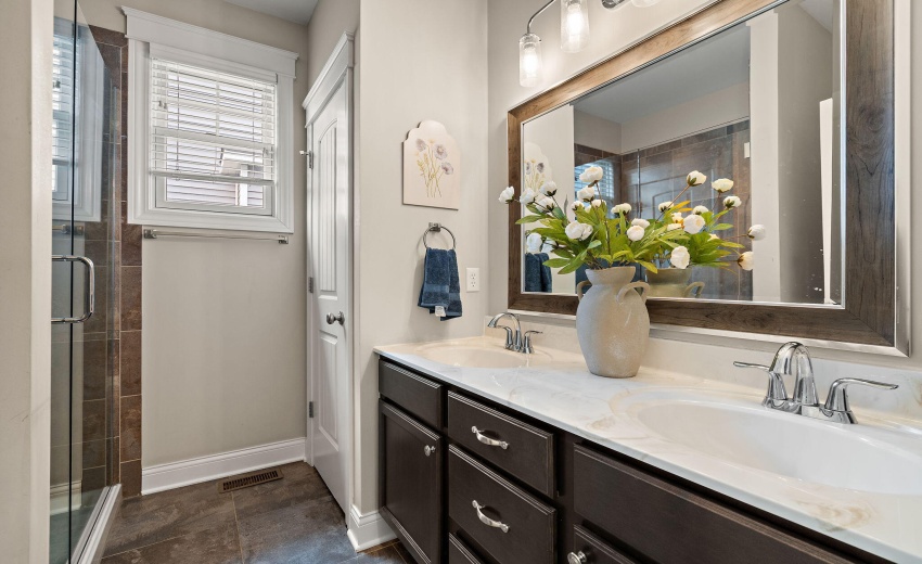 Main Floor Bathroom
