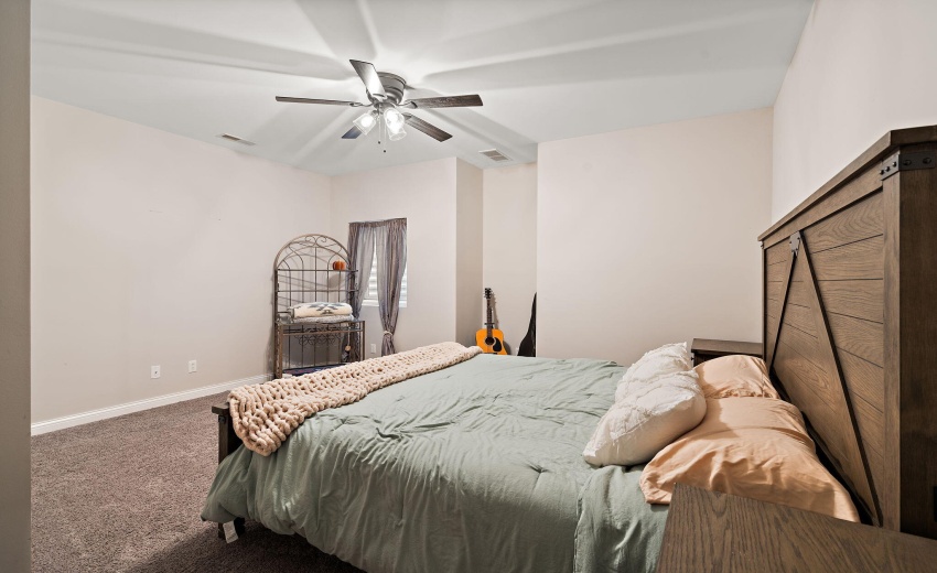 Basement Bedroom #4