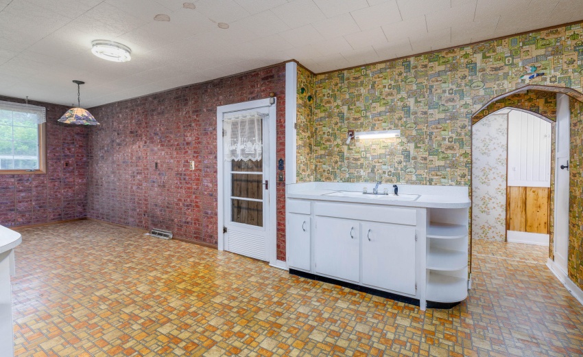 1149 W 625 S Brook-3