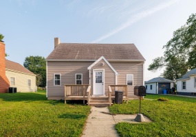 207 Allen Street, Kentland, Indiana, 3 Bedrooms Bedrooms, 6 Rooms Rooms,1 BathroomBathrooms,Residential,For Sale,Allen,NRA842616 207 Allen Street, Kentland, Indiana, 3 Bedrooms Bedrooms, 6 Rooms Rooms,1 BathroomBathrooms,Residential,For Sale,Allen,NRA842616