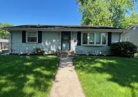 1417 Earl Road, Michigan City, Indiana, 4 Bedrooms Bedrooms, 8 Rooms Rooms,2 BathroomsBathrooms,Residential,For Sale,Earl,NRA838802