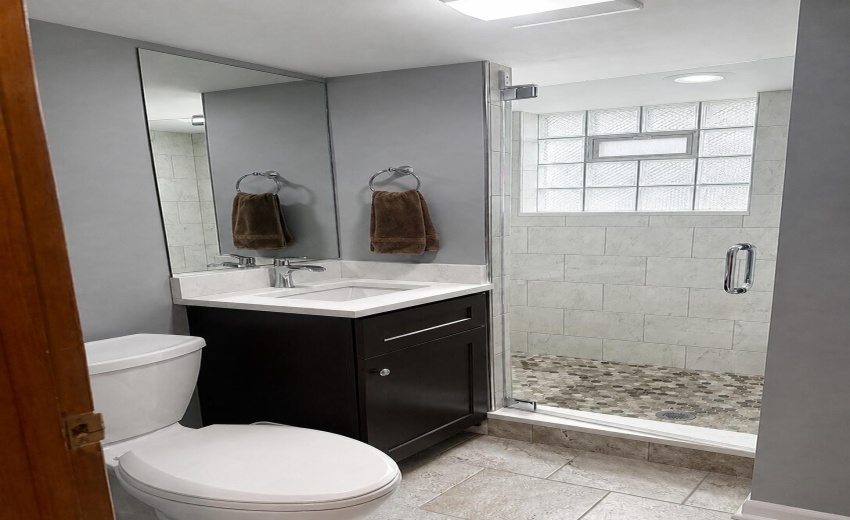 lower level bath
