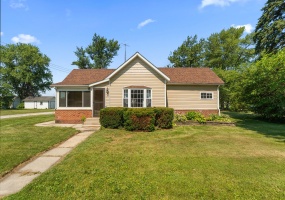 301 Lincoln Street, Wanatah, Indiana, 3 Bedrooms Bedrooms, 7 Rooms Rooms,2 BathroomsBathrooms,Residential,For Sale,Lincoln,NRA842359 301 Lincoln Street, Wanatah, Indiana, 3 Bedrooms Bedrooms, 7 Rooms Rooms,2 BathroomsBathrooms,Residential,For Sale,Lincoln,NRA842359
