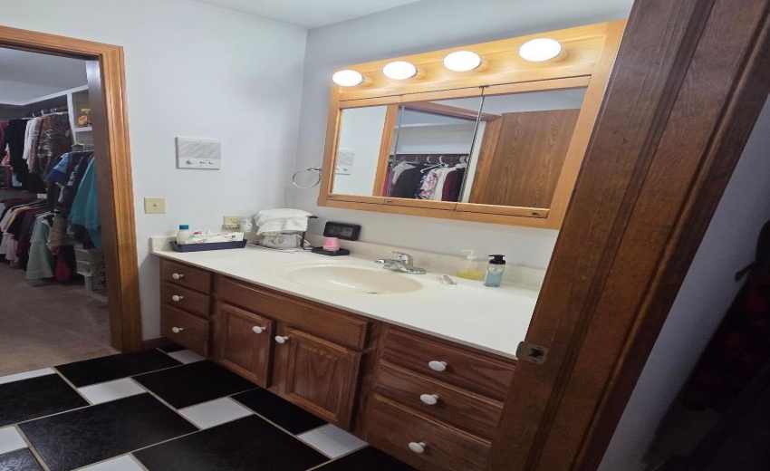 primary bath 2